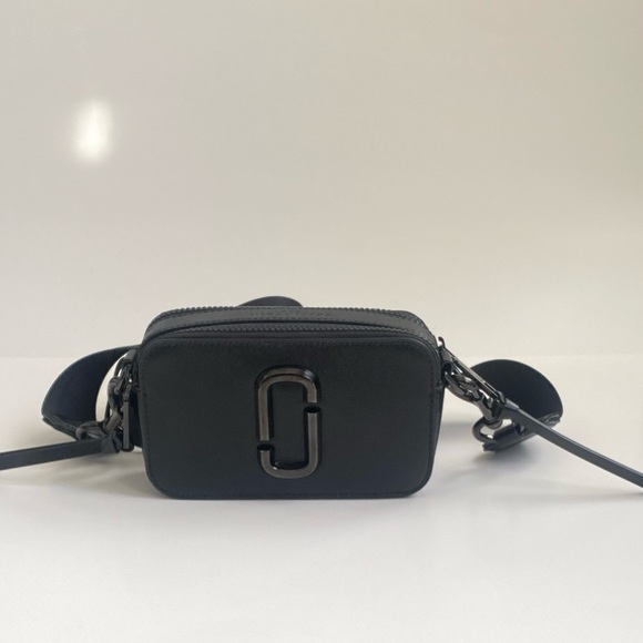 Authentic Marc Jacobs Snapshot - Picture 3 of 16